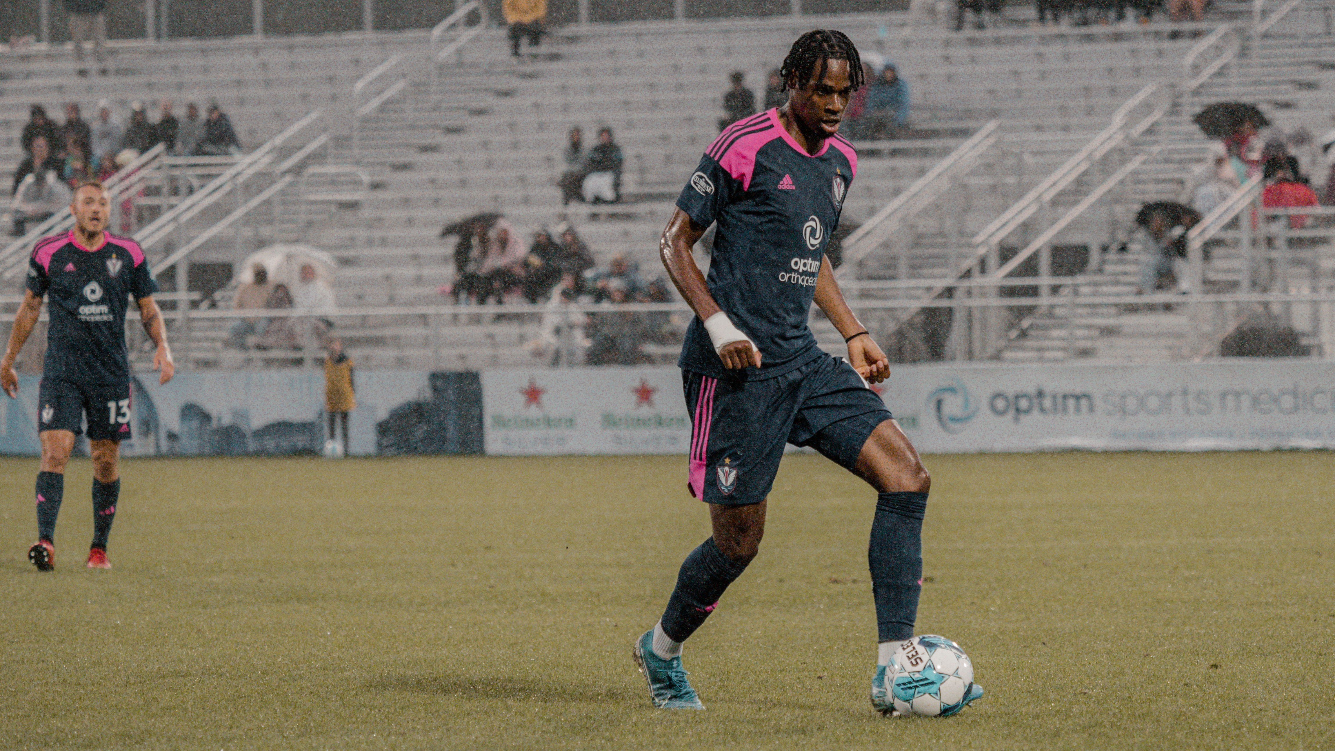 Nick Akoto Named to USL League One Team of the Week featured image