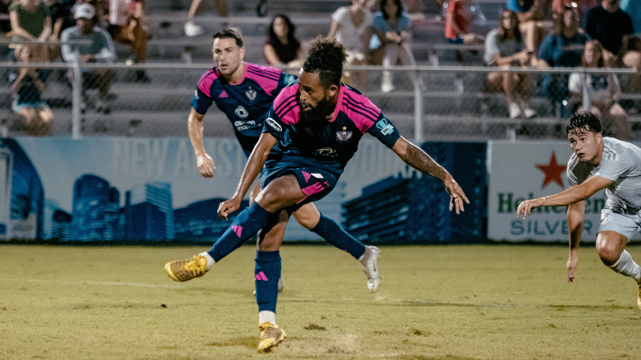 Mukwelle Akale Named to USL League One Team of the Week featured image